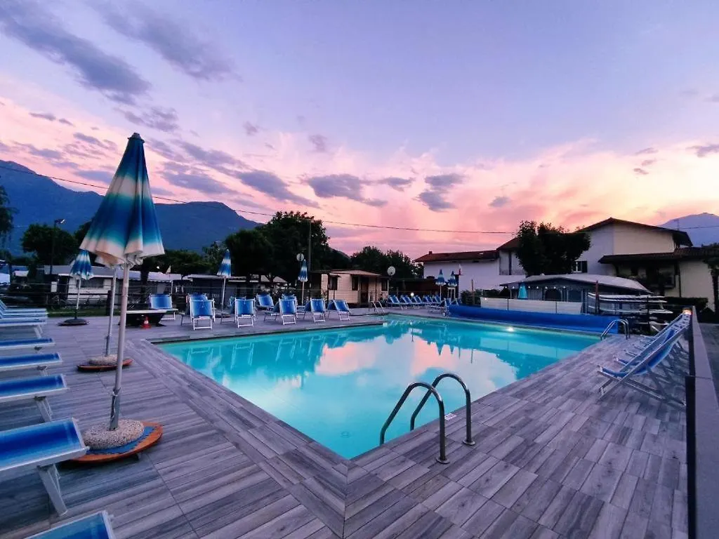Camping Italia 90 Two Levels Apartment Domaso