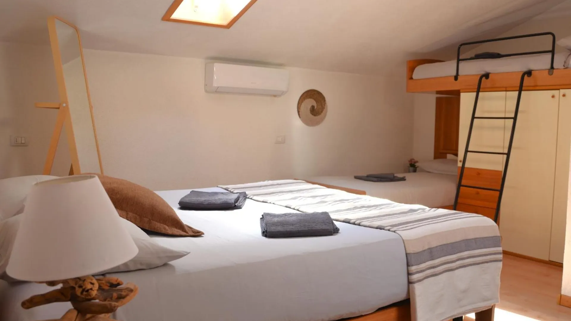 Camping Italia 90 Two Levels Apartment Домазо